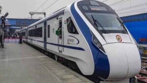 वंदेभारत फिर पटरी पर — इस बार 16 कोचों की पूरी ताकत के साथ दौड़ेगी