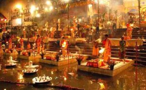 प्रकाश, श्रद्धा और आस्था का संगम — काशी की देव दीपावली