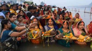 छठ पूजा 2025 में व्रती रहें सावधान: 36 घंटे बिना पानी के व्रत में ऐसे रखें शरीर हाइड्रेट और फिट