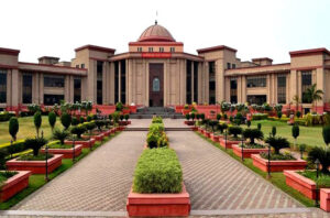 नियुक्तियों को लेकर Chhattisgarh HC ने GGU के शीर्ष अधिकारियों से मांगा जवाब