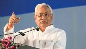 कुप्रशासन का खेल जारी: लालू यादव का परिवार बना अगला निशाना