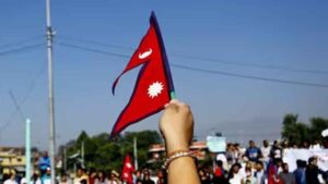 सत्ता की जंग के बीच संतुलन का सवाल: नई नेपाली सरकार भारत-चीन में किसे चुनेगी?