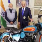 भारत की ‘धांसू’ मोटरसाइकिल का इजराइल में जलवा, मोदी-नेतन्याहू ने किया खास पोज