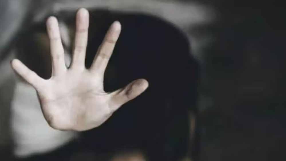 Air India क्रू सदस्य के साथ दोस्त ने की रेप की कोशिश, पुलिस ने दर्ज किया केस