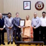 एयरपोर्ट के मुख्य कार्यकारी अधिकारी क्रिस्टोफ श्नेलमैन के साथ वरिष्ठ अधिकारियों ने की मुख्यमंत्री से मुलाकात