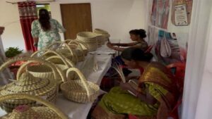 सफलता की मिसाल: पारंपरिक हस्तशिल्प ने बदल दी लोगों की आजीविका