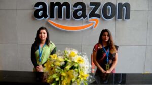 Amazon ने कम की फीस, अब सस्ती होगी ऑनलाइन शॉपिंग, लाखों ग्राहकों को होगा लाभ