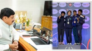 उज्जैन की प्रियांशी ने वर्ल्ड रैंकिंग रेसलिंग टूर्नामेंट में रजत पदक जीतकर देश का नाम रोशन किया