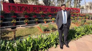 हरियाणा: बीजेपी नेता के बेटे एकांश ढुल बने यूपीएससी के थर्ड टॉपर, पिछली बार मिला था 295वां रैंक