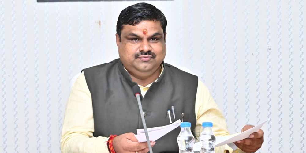 विधि एवं विधायी कार्य विभाग मंत्री  गजेन्द्र यादव ने इस बजट केे लिए सदन के सदस्यों से सुझाव भी लिए