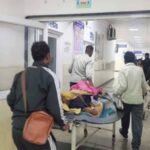 स्वास्थ्य व्यवस्था पर सवाल: ग्वालियर अस्पताल की लिफ्ट 20 दिन से बंद, कराहते मरीजों को सीढ़ियों से चढ़ाया जा रहा