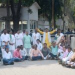 JDU दफ्तर में बवाल: नाराज कार्यकर्ताओं ने किया तोड़फोड़, नीतीश कुमार के खिलाफ नारेबाजी