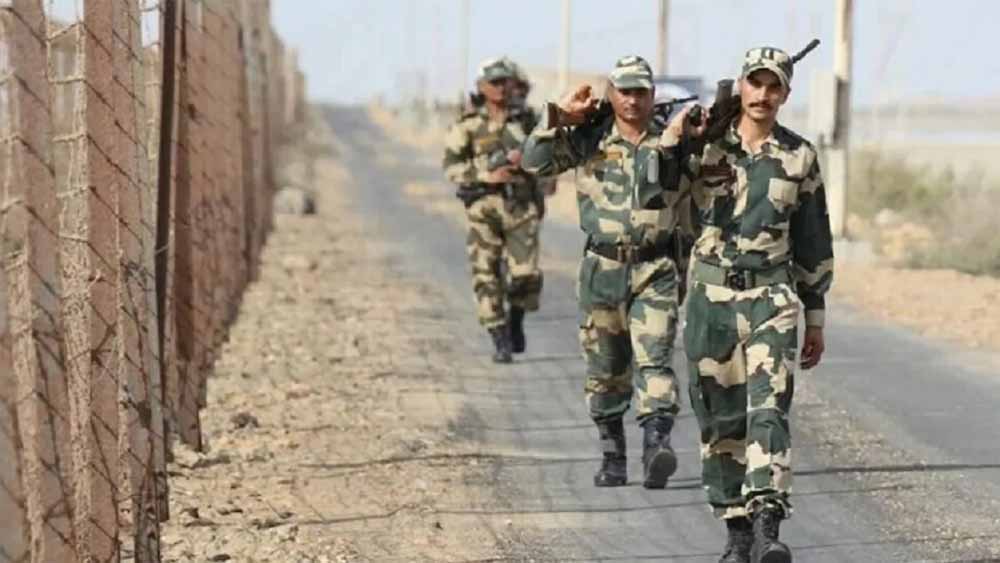 भारत-पाक सीमा पर अलर्ट: घुसपैठ की कोशिश नाकाम, BSF ने मार गिराया पाक नागरिक