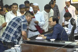 कलेक्टर ने जनदर्शन सुनी आमलोगों की समस्याएं संबंधित अधिकारियों को त्वरित कार्यवाही के निर्देश