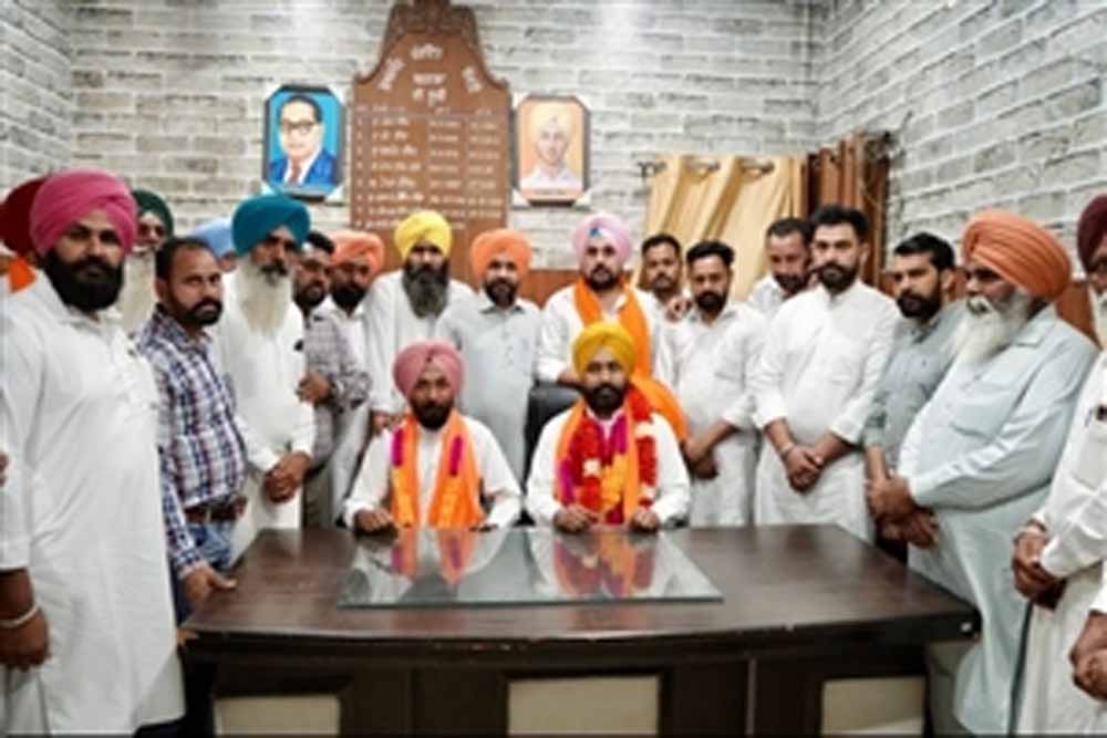 AAP का बरनाला में दबदबा कायम: ब्लॉक समिति की कमान नए नेतृत्व के हाथ