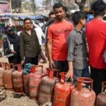 Fuel Crisis in Asia: कई देशों में वर्क फ्रॉम होम और स्कूल बंद, जानें पड़ोसी मुल्कों की स्थिति