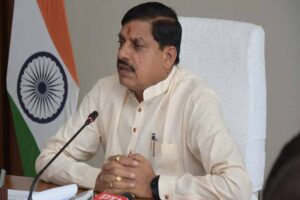 एमपी में सख्त कार्रवाई का दौर, 8 कलेक्टर और 7 एसपी निलंबित, सीएम ने लापरवाह अफसरों पर की कार्रवाई