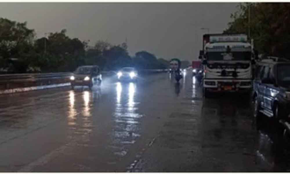 अगले 3 दिन यूपी में मौसम की करवटें जारी, बारिश का सिलसिला रहेगा बरकरार