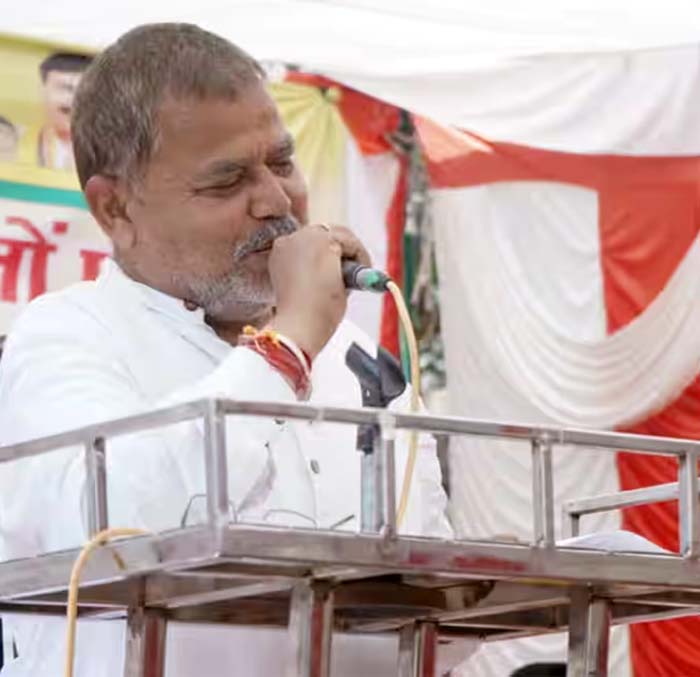 ऊर्जा मंत्री तोमर ने नई दिल्ली में किया प्रदर्शनी का अवलोकन