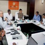 ऊर्जा मंत्री तोमर ने कहा- आरडीएसएस के कार्यों का समय पर उपभोक्ताओं को मिले लाभ