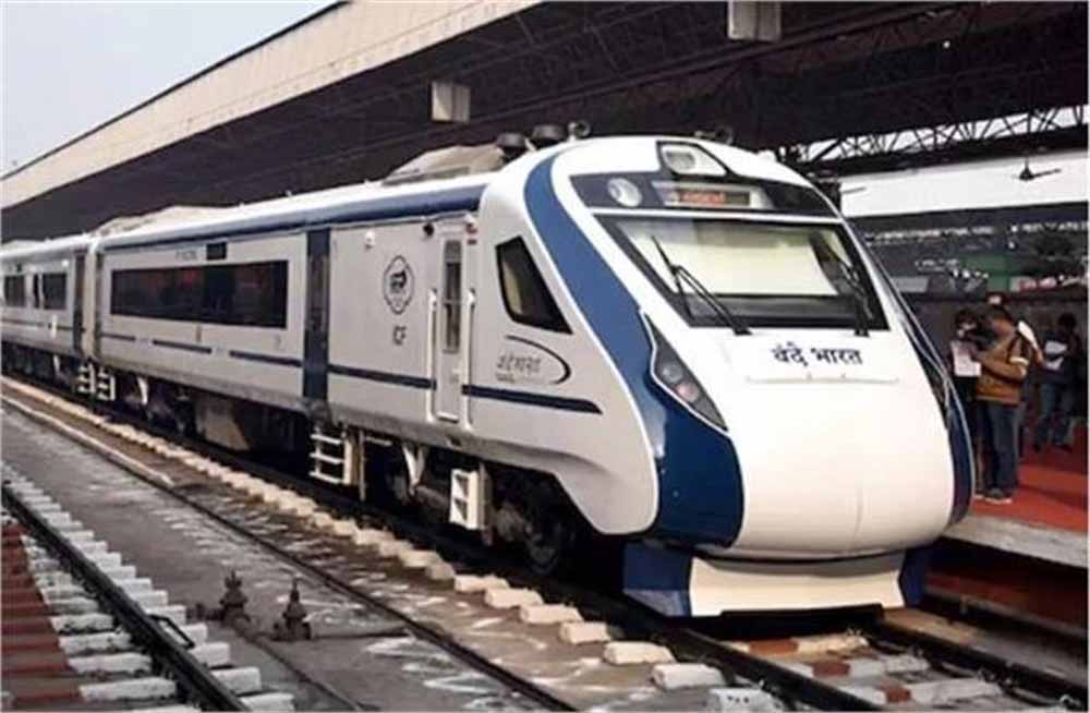 केंद्र सरकार का तोहफा: अमृतसर से कटरा के बीच वंदे भारत ट्रेन नए मार्ग पर दौड़ेगी