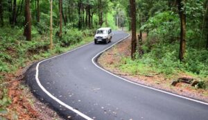 बस्तर के दुर्गम गांवों तक बारहमासी पक्की सड़कों का जाल बिछने से आवाजाही हुई सुगम
