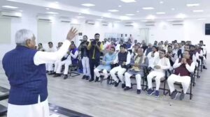 पटना में जदयू की अचानक बैठक, मंत्रिमंडल विस्तार पर कयास