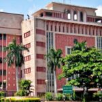 बड़ा प्रशासनिक बदलाव: 14 जिलों के कलेक्टर बदले, भोपाल की जिम्मेदारी प्रियंक को