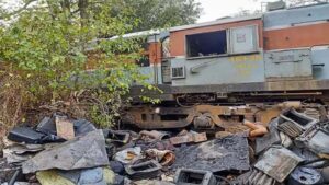 रेलवे ने कबाड़ बेचकर ₹6,800 करोड़ की कमाई की, 168% की वृद्धि से तोड़े सभी रिकॉर्ड
