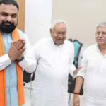 पटना में नीतीश कुमार की सम्राट चौधरी से मुलाकात, डिप्टी सीएम और मुख्य सचिव से भी भेंट