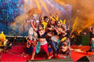 बिरसा स्टेडियम में छऊ नृत्य और लोककलाओं की भव्य प्रस्तुति, देर रात तक चला कार्यक्रम