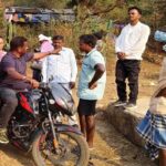 सरायकेला के कोमाय क्षेत्र में विकास की जगी नई उम्मीद, पगडंडियों के सहारे बांदूबेडा और लोटाबुरु पहुंचे विधायक