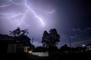 तपती गर्मी के बीच बिहार में झमाझम बारिश, मौसम विभाग ने इन 19 जिलों के लिए जारी किया अलर्ट