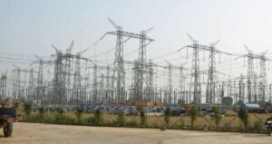 ओवरलोड ट्रांसफार्मर से हाहाकार,लखनऊ के कई इलाके बिजली कटौती से जूझे