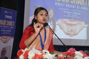 ‘नारी शक्ति’ कार्यक्रम में सिमडेगा की संतोषी का जलवा