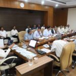 जमाखोरी और कालाबाजारी करने वालों पर करें सख्त कार्यवाही