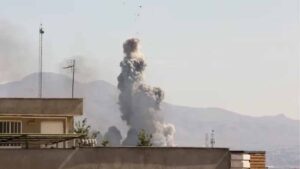 ईरान में भारतीयों के लिए अलर्ट: भारत सरकार की चेतावनी—48 घंटे बेहद अहम, हेल्पलाइन नंबर जारी