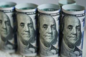 रिपोर्ट का दावा: US से भारत को 12 अरब डॉलर तक टैरिफ रिफंड, व्यापार को मिलेगी रफ्तार