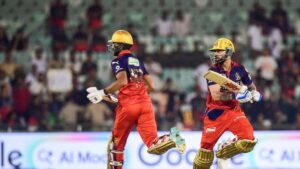 किंग कोहली ने फिर रचा इतिहास! RCB-KKR मैच में बने कई महारिकॉर्ड
