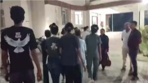 मंच के पीछे चल रहा था शोषण का नेटवर्क! बेतिया में ऑर्केस्ट्रा ग्रुप पर रेड, 6 नाबालिग मुक्त