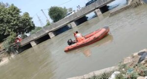 सिवाह नहर पुल हादसा: महिला का शव बरामद, पति की तलाश जारी