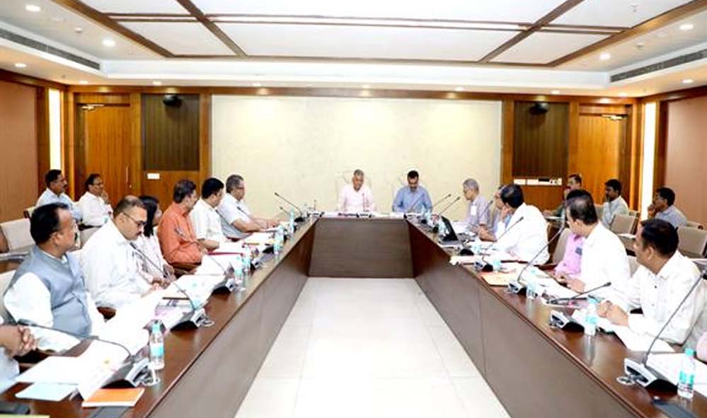उच्च शिक्षा मंत्री परमार ने विश्वविद्यालयों में रिक्त पदों की भर्ती प्रक्रिया की समीक्षा की