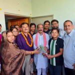 99% लाने वाली अंशुल को मिला खास सम्मान: डिप्टी सीएम के गिफ्ट से खुशी का ठिकाना नहीं