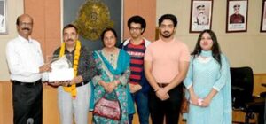 पुलिस महानिदेशक ने सभी को स्मृति चिन्ह भेंट कर किया सम्मानित