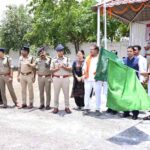 बलौदाबाजार में ‘नेक्स्ट जेन डायल-112’ वाहनों को राजस्व मंत्री ने दिखाई हरी झंडी