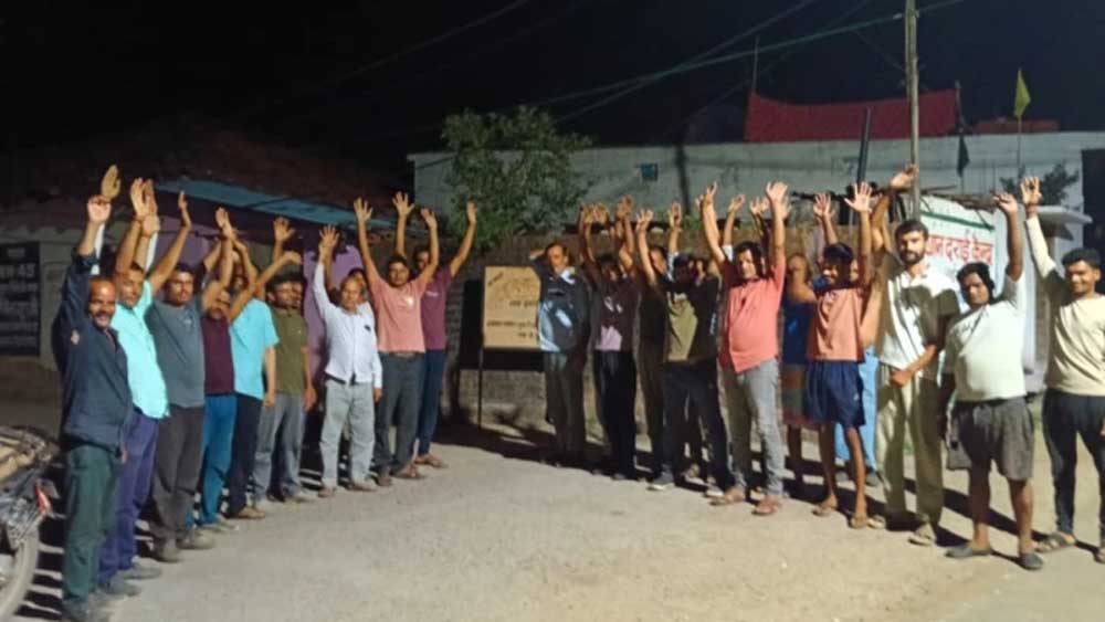 पानी की समस्या से नाराज ग्रामीणों का बड़ा फैसला, बोले- पहले पानी, फिर वोट