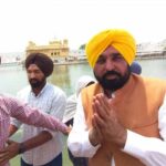 CM भगवंत मान की शुकराना यात्रा जारी, अमृतसर में माथा टेककर लिया आशीर्वाद, फूलों से हुआ स्वागत