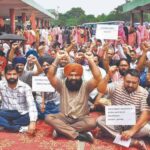 परमानेंट नौकरी की मांग को लेकर सड़क पर उतरे रोडवेज कर्मचारी, लुधियाना में हंगामा