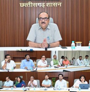 अबूझमाड़ में महुआ प्रसंस्करण के लिए बनेगा जनजातीय सहकारी मॉडल, संग्राहकों को हो रहा है सीधा ऑनलाइन भुगतान