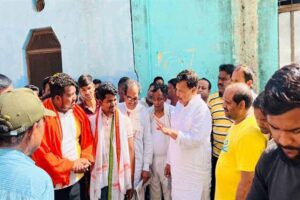 तोमर ने उप नगर ग्वालियर के वार्ड 17, 6 और 7 में किया सफाई व्यवस्था का निरीक्षण